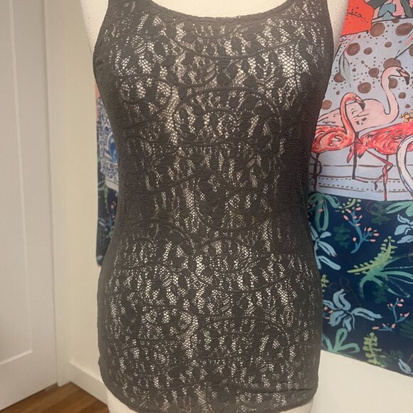 ETAM gray lace top, size medium - Picture 6 of 8